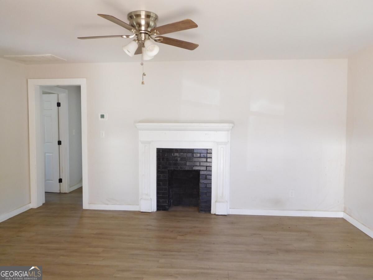 102 Hosea Street Sw Property Photo 2
