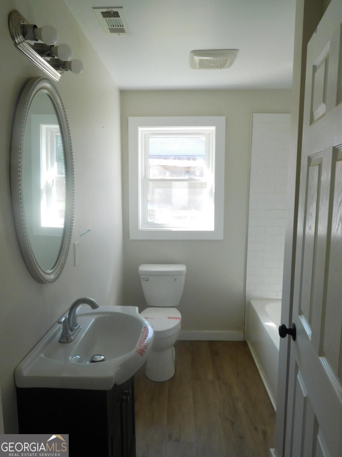 102 Hosea Street Sw Property Photo 8