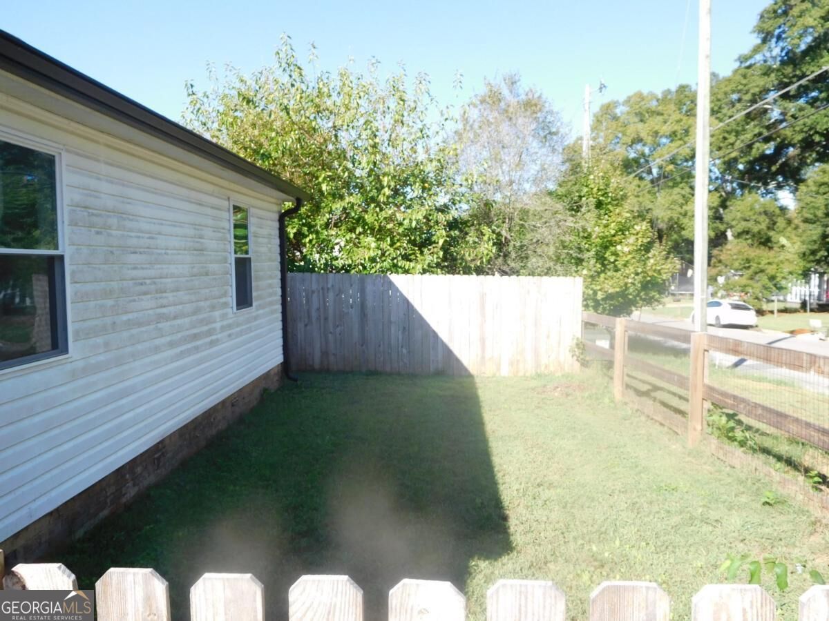 102 Hosea Street Sw Property Photo 22