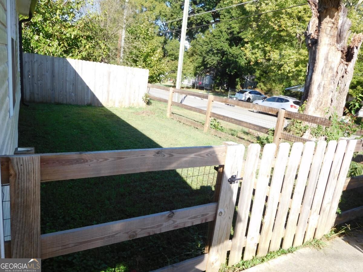 102 Hosea Street Sw Property Photo 23