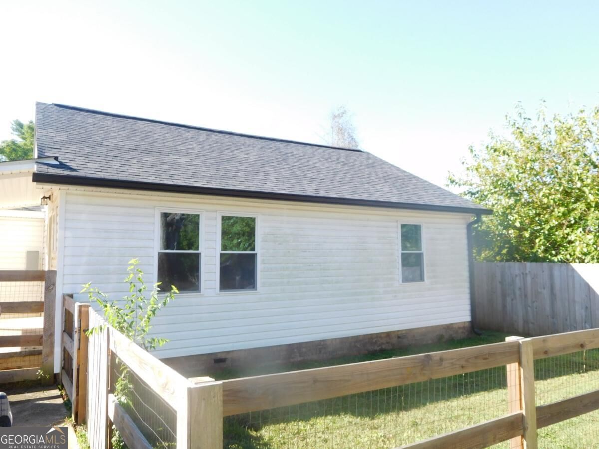 102 Hosea Street Sw Property Photo 25