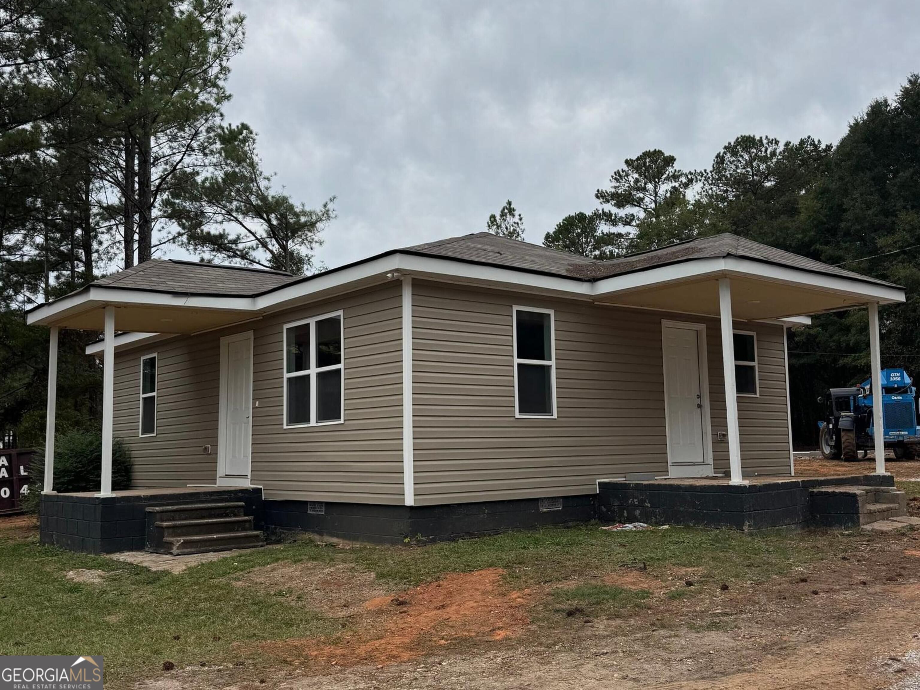 1615 Highway 138 Property Photo 1