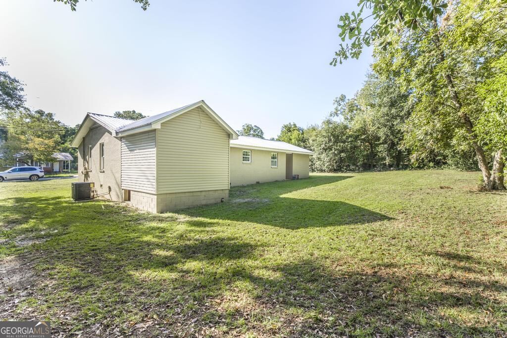 204 Thomas Street Property Photo 5
