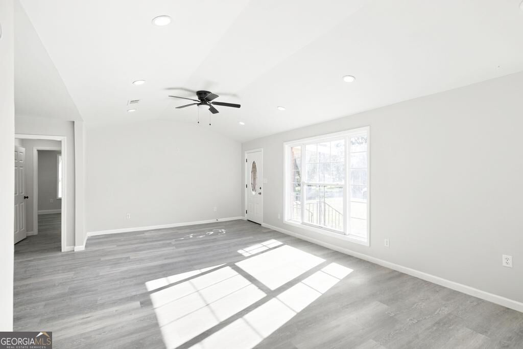 204 Thomas Street Property Photo 10
