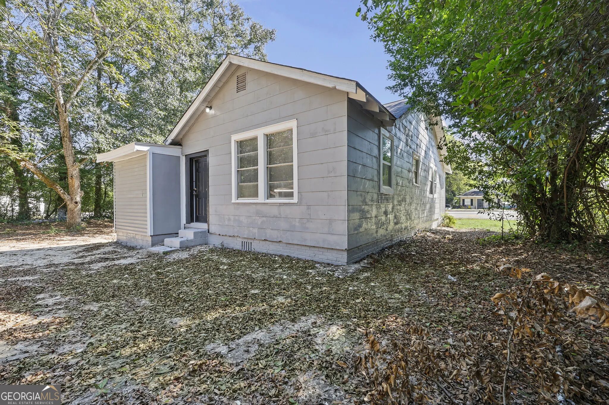 3705 Log Cabin Drive Property Photo 4