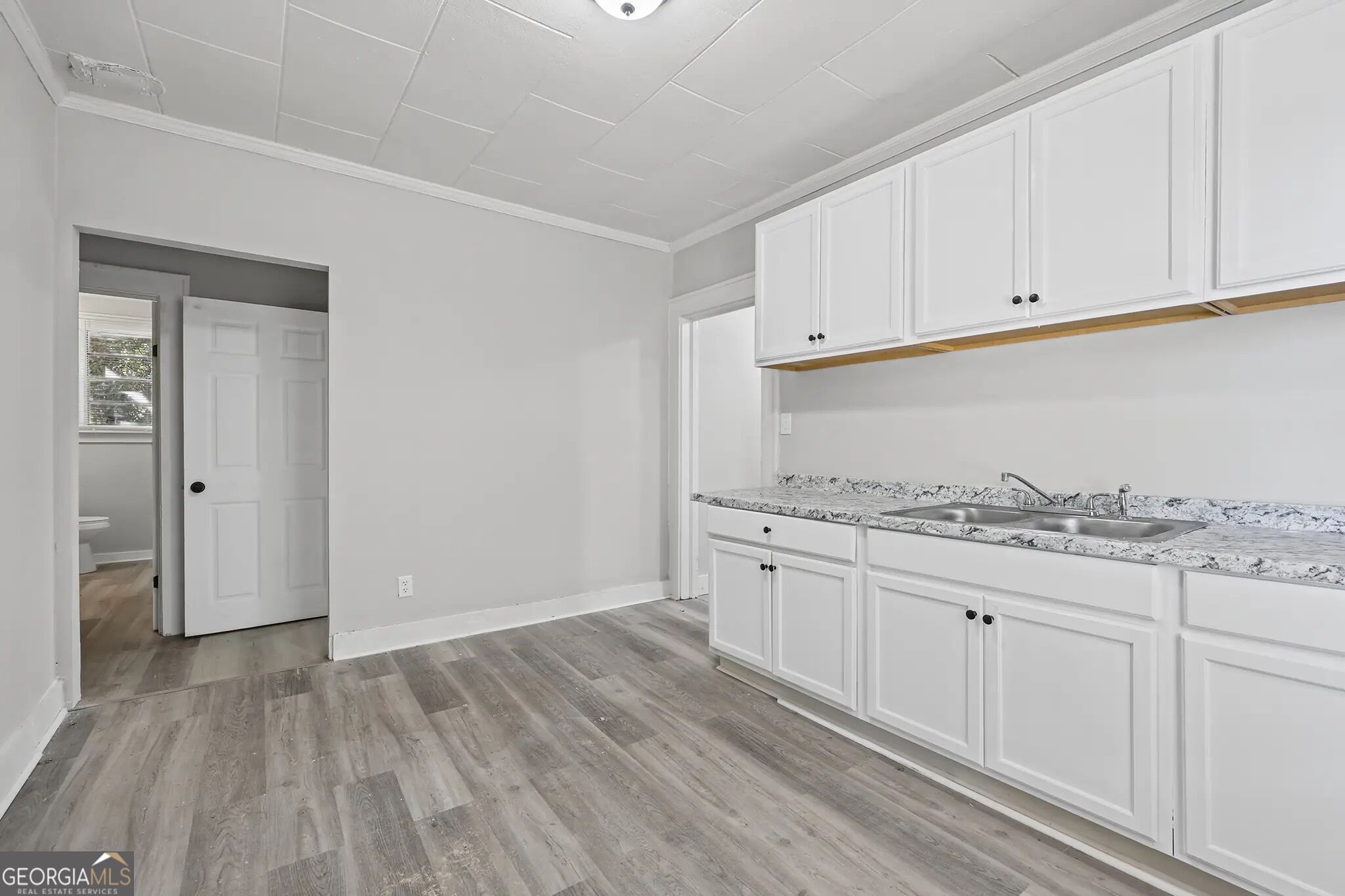 3705 Log Cabin Drive Property Photo 18