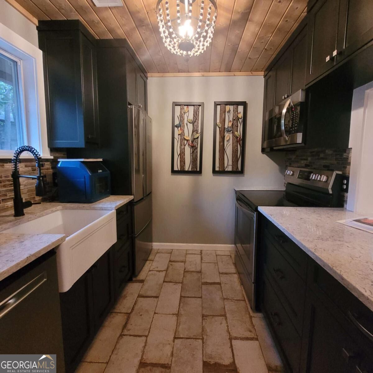 1202 Fairway Oaks Property Photo 4