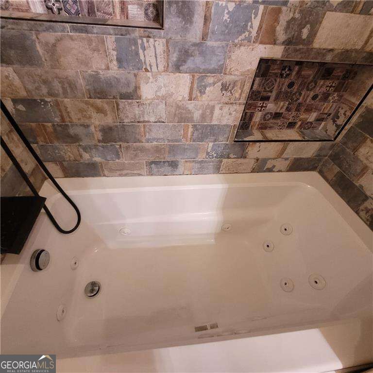 1202 Fairway Oaks Property Photo 24