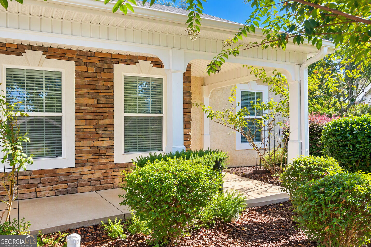 3044 Lincoln Log Way Property Photo 2