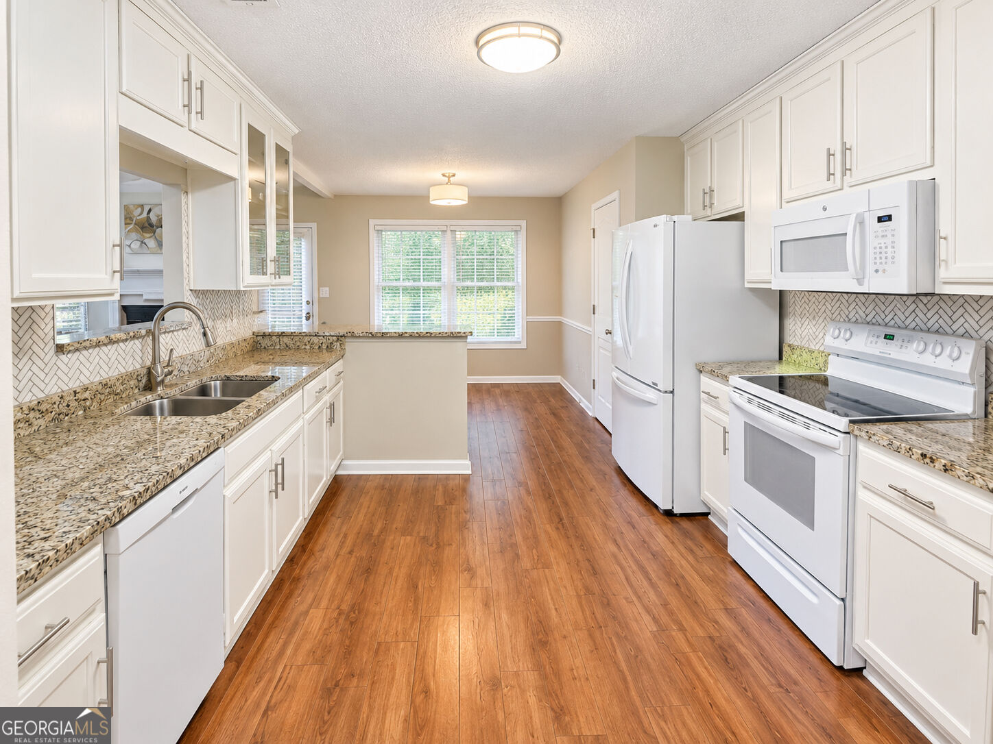 3044 Lincoln Log Way Property Photo 5