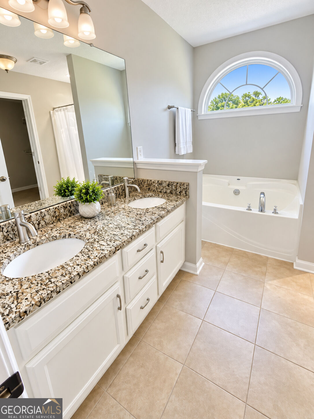 3044 Lincoln Log Way Property Photo 7