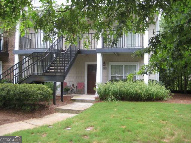 490 Barnett Shoals Road # 202 Property Photo 1