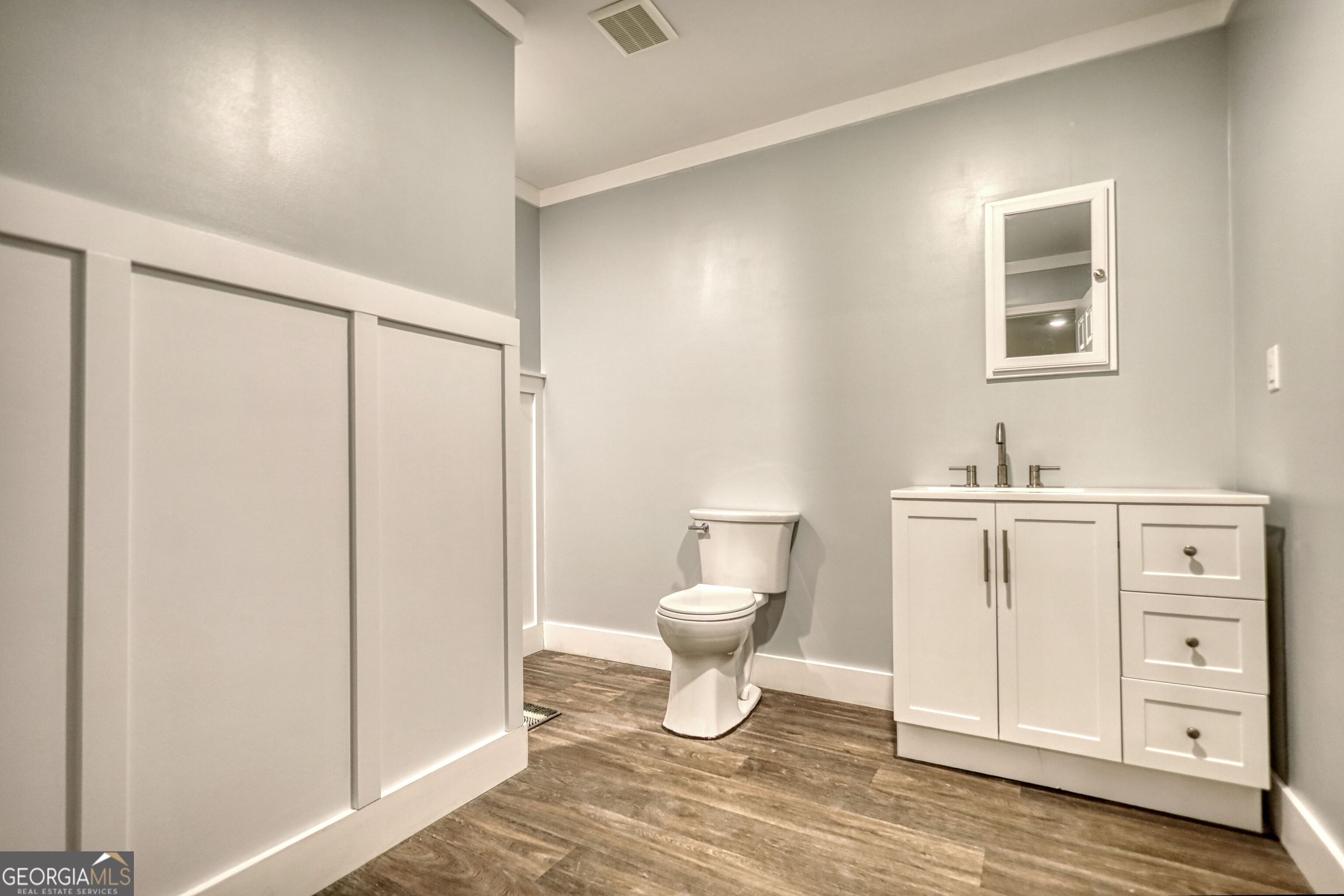 140 Genessa Court Property Photo 6