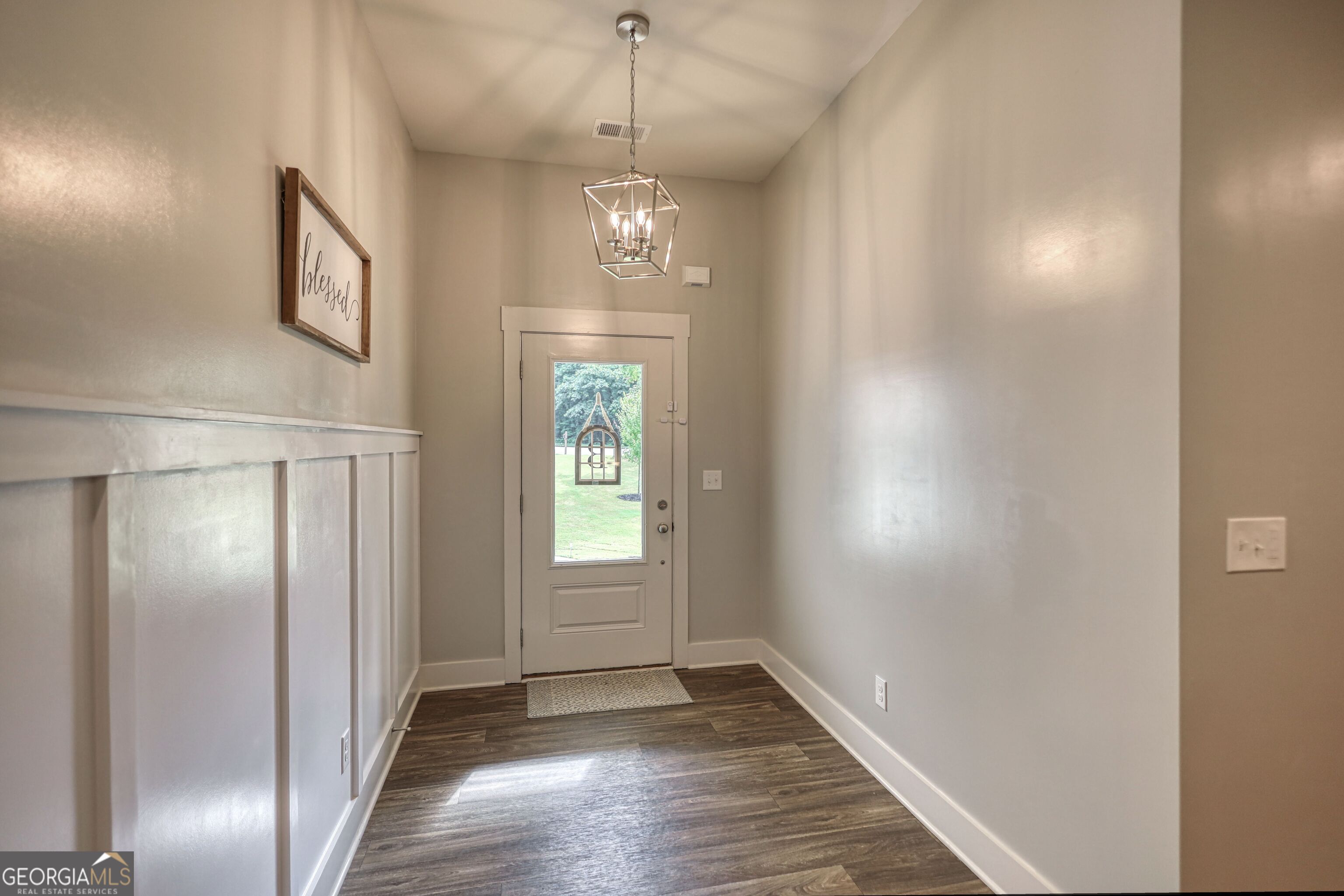 140 Genessa Court Property Photo 29