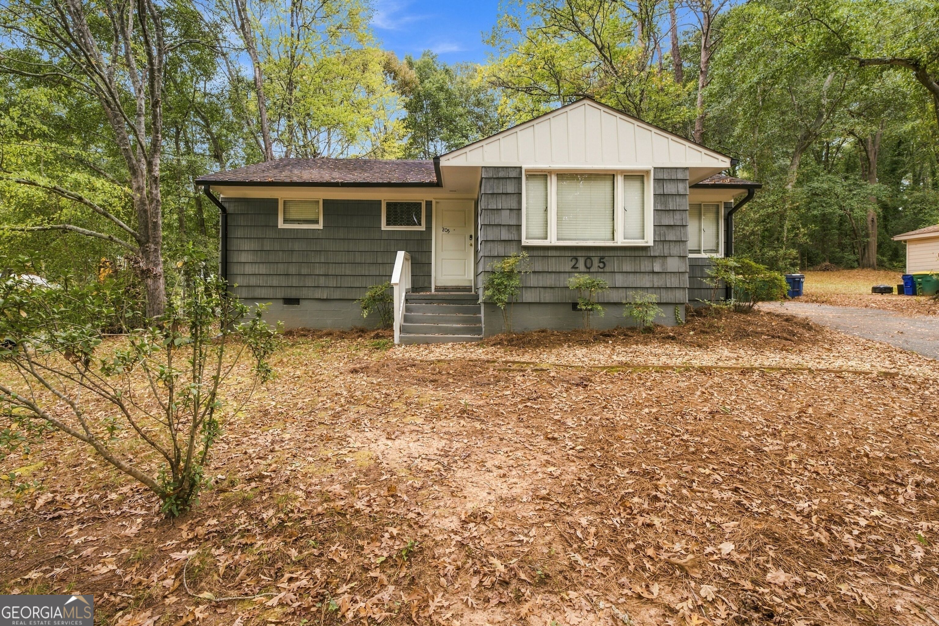 205 Habersham Drive Property Photo 1