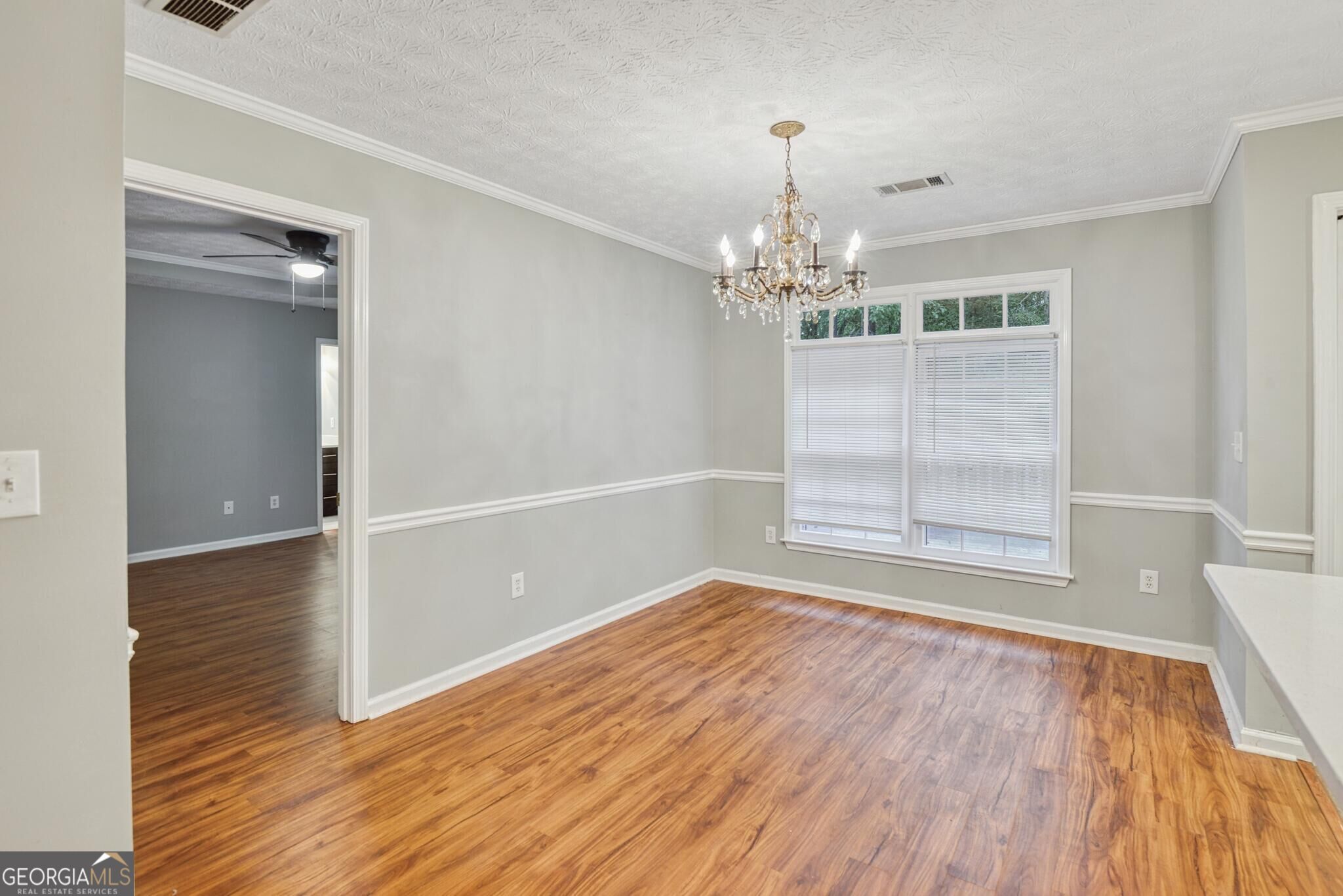 2880 Highpoint Road Property Photo 8