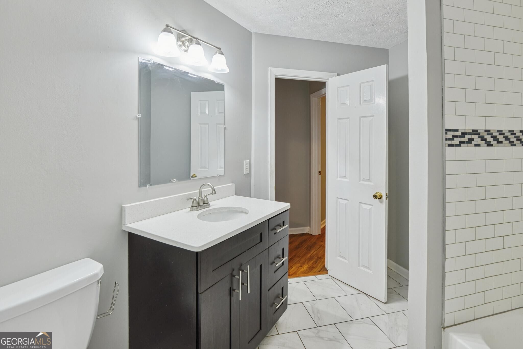 2880 Highpoint Road Property Photo 15