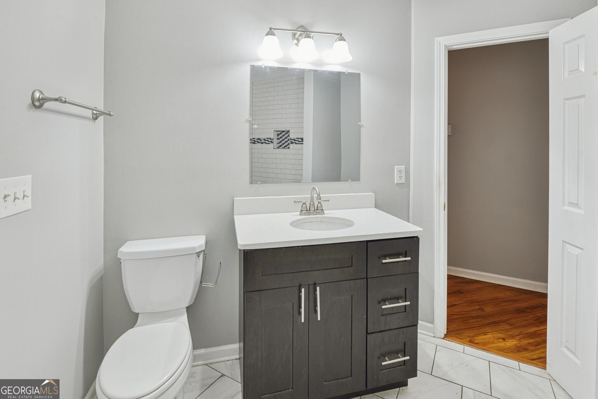 2880 Highpoint Road Property Photo 16