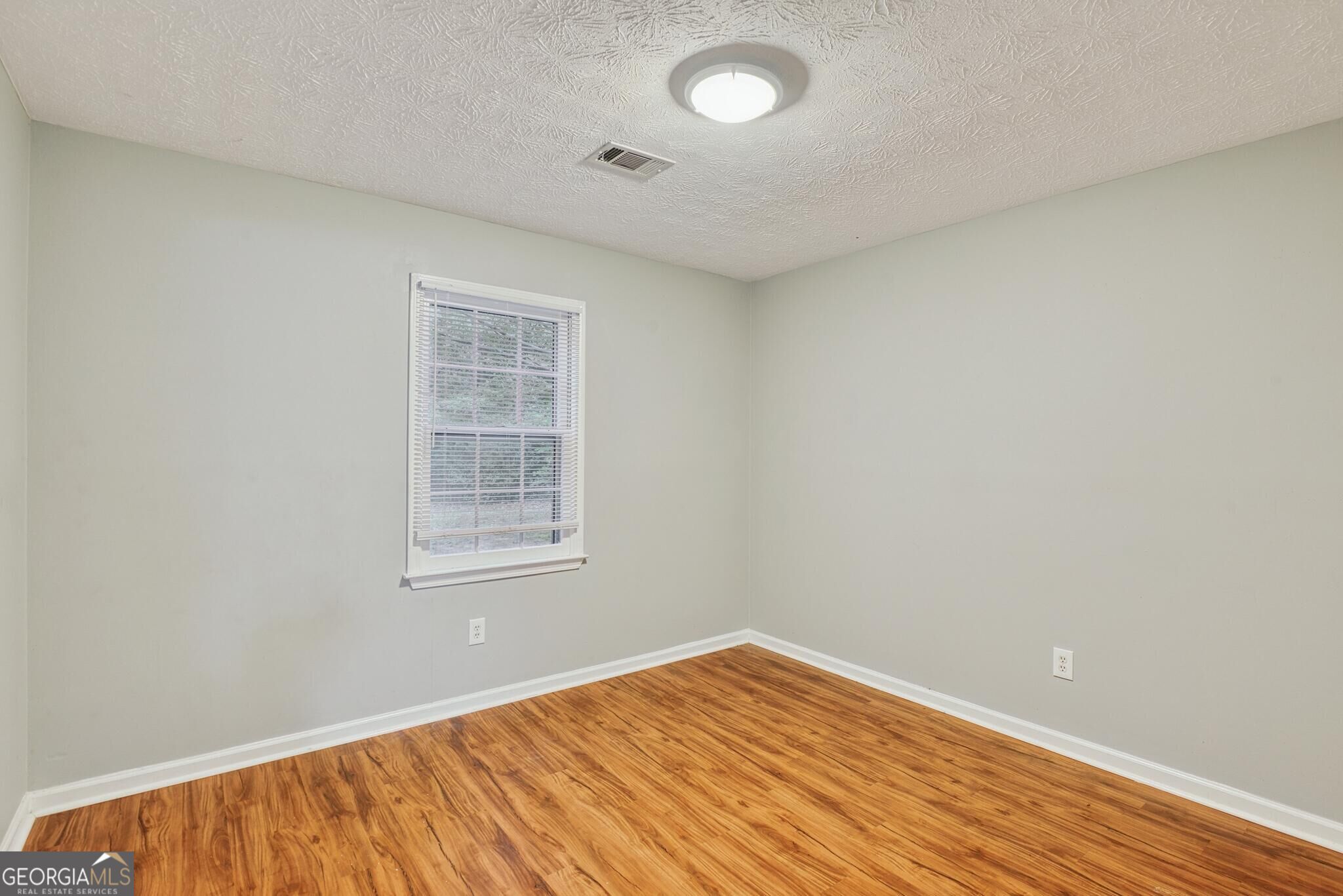 2880 Highpoint Road Property Photo 22