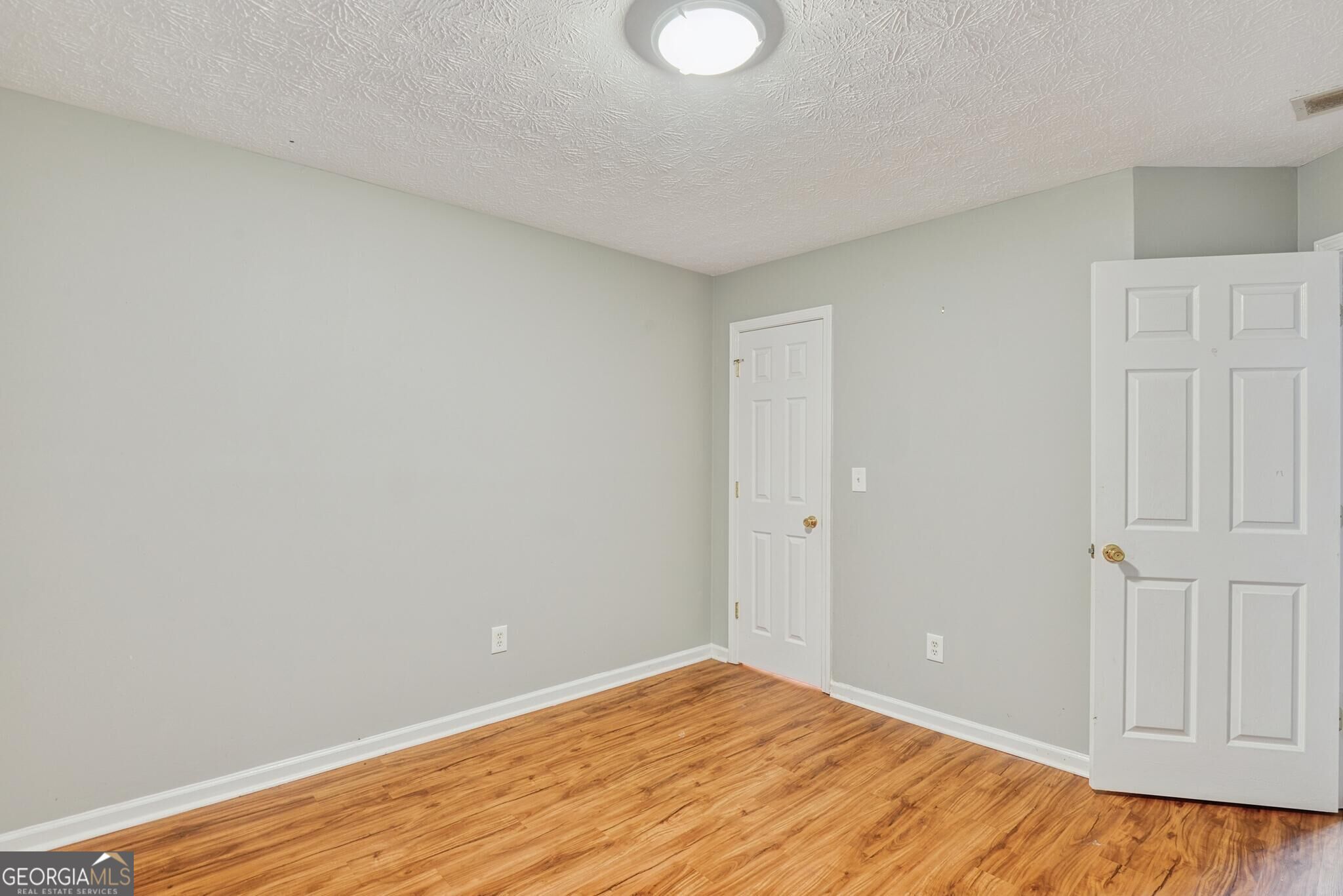 2880 Highpoint Road Property Photo 23