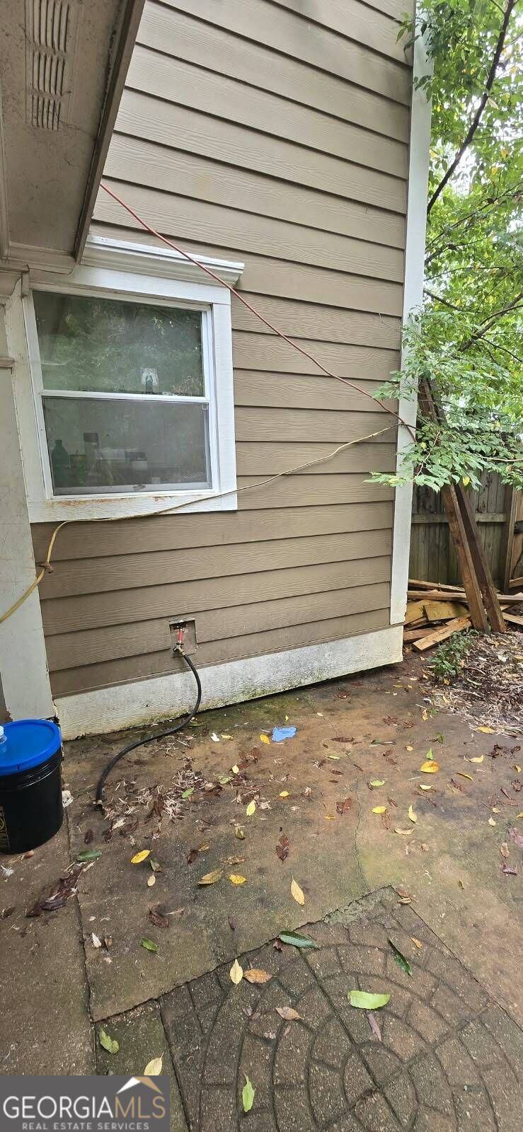 379 Hillridge Drive Property Photo 12