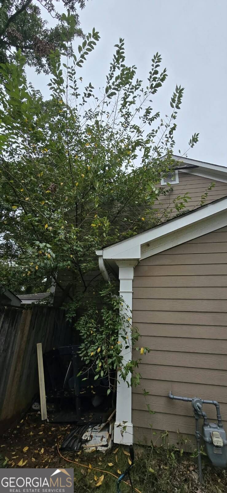 379 Hillridge Drive Property Photo 14
