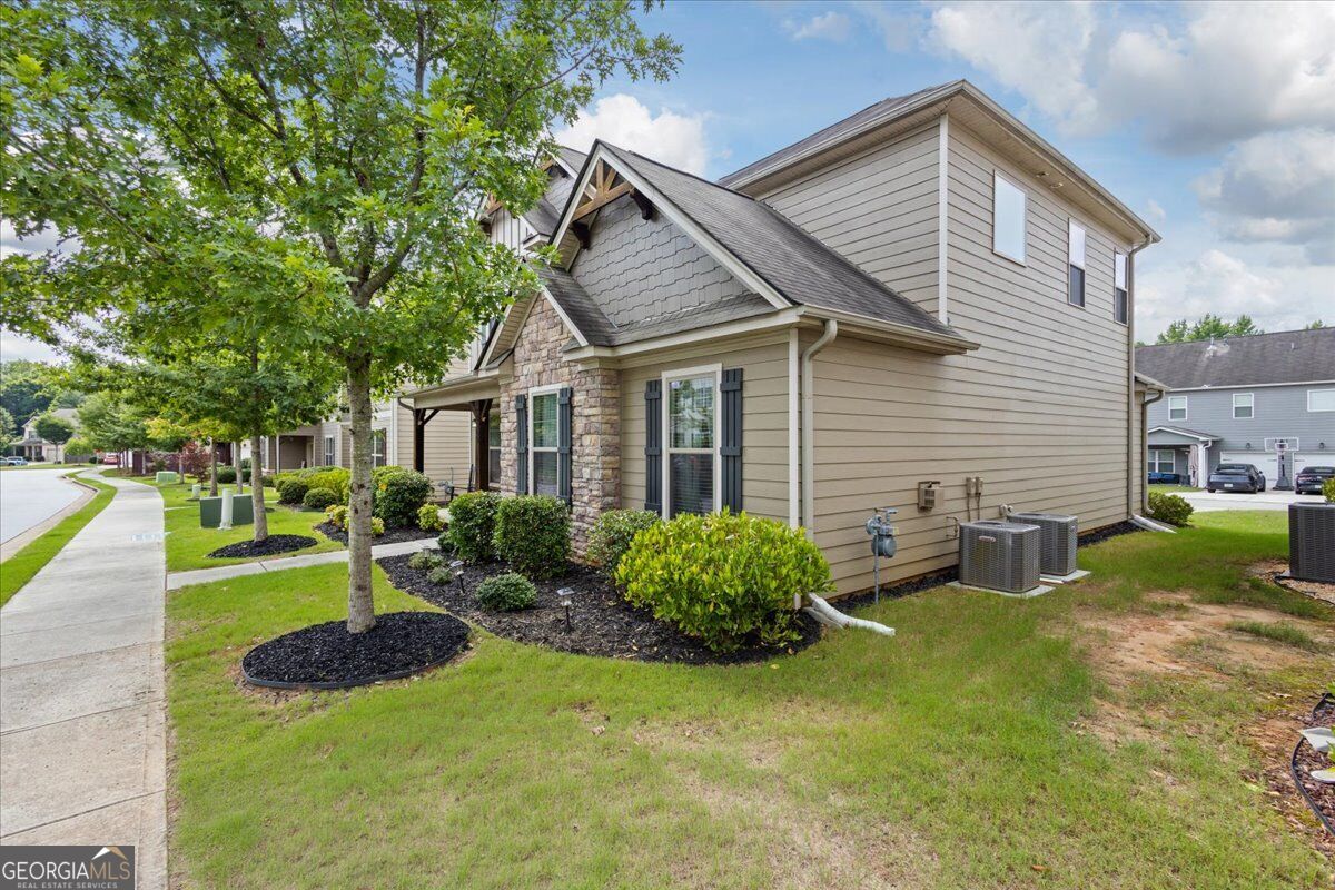 4009 Glendianne Way Property Photo 2