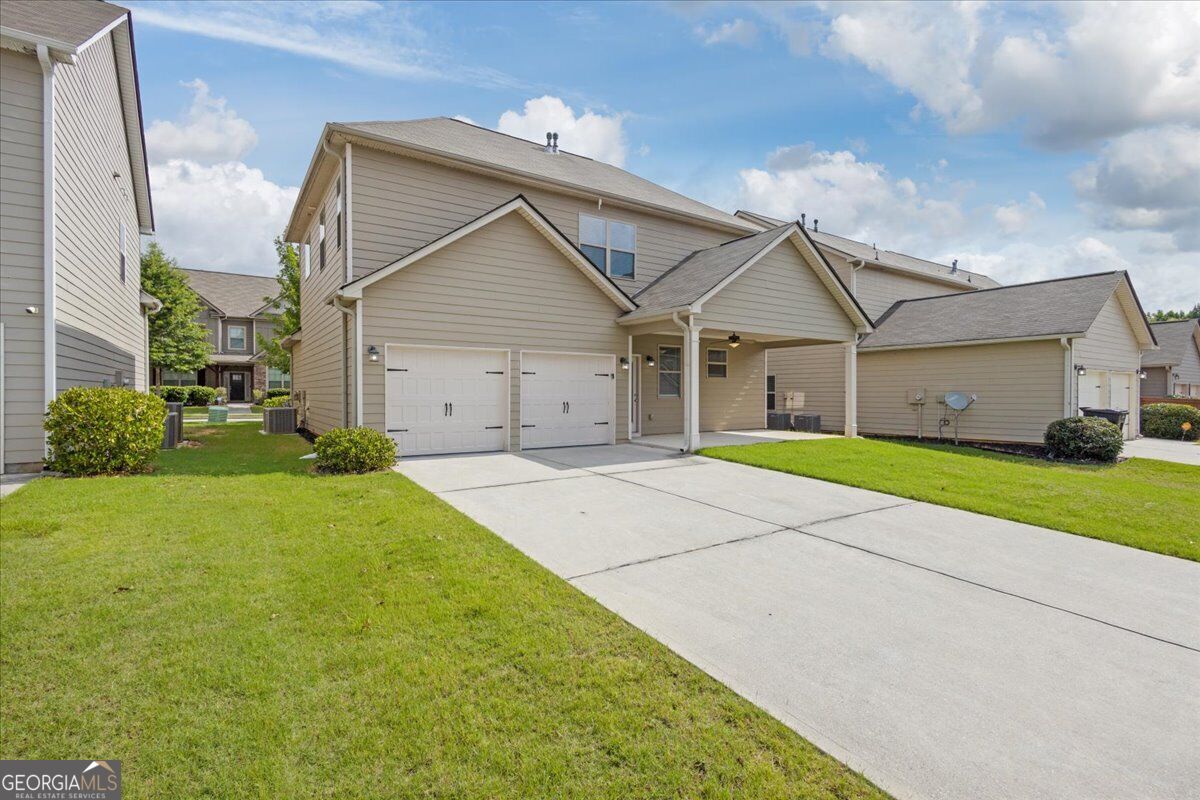 4009 Glendianne Way Property Photo 8