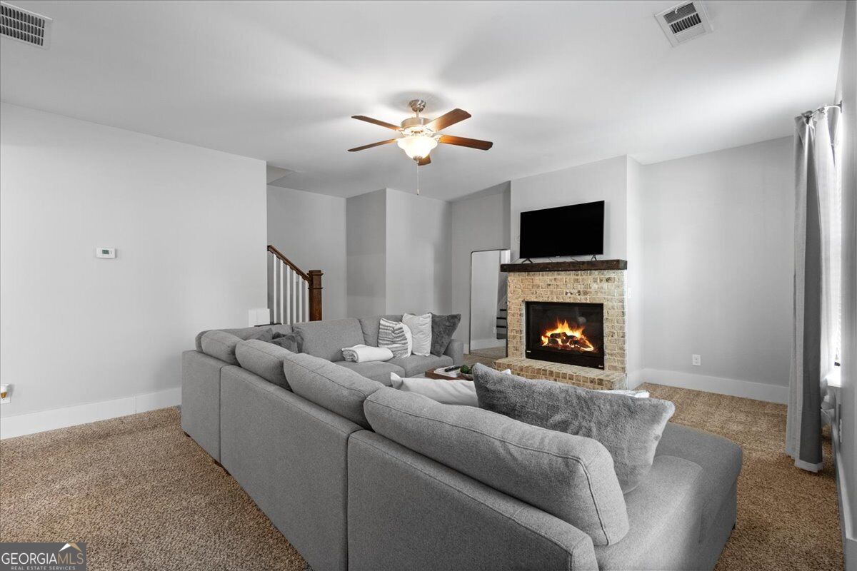 4009 Glendianne Way Property Photo 28