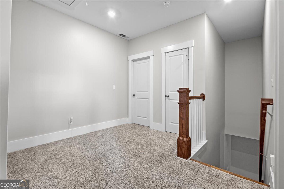 4009 Glendianne Way Property Photo 33