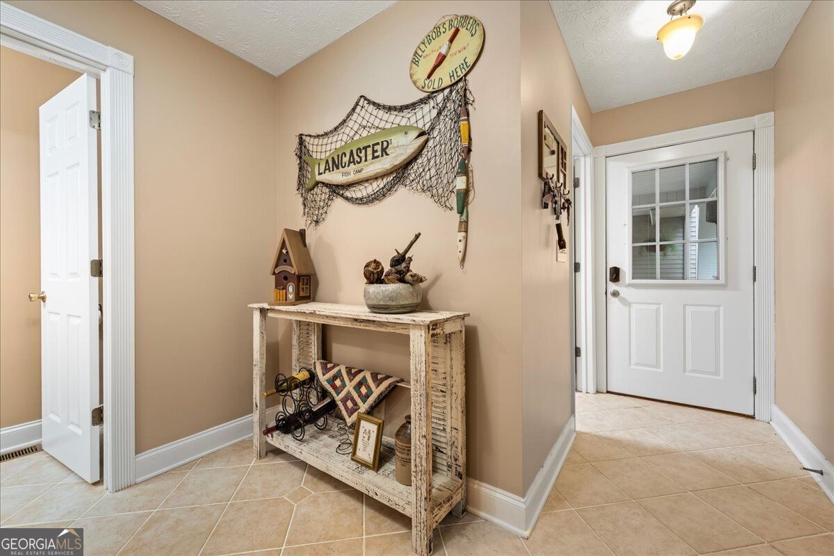 426 Handrops Lane Property Photo 11