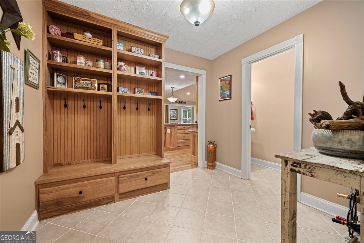 426 Handrops Lane Property Photo 12