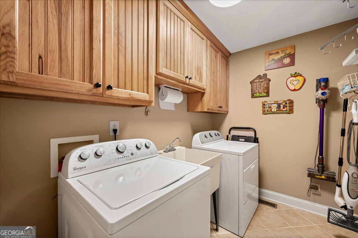 426 Handrops Lane Property Photo 29