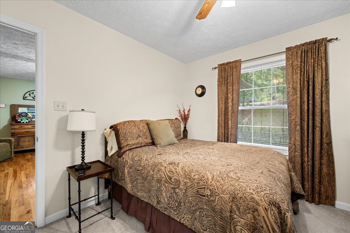 426 Handrops Lane Property Photo 32