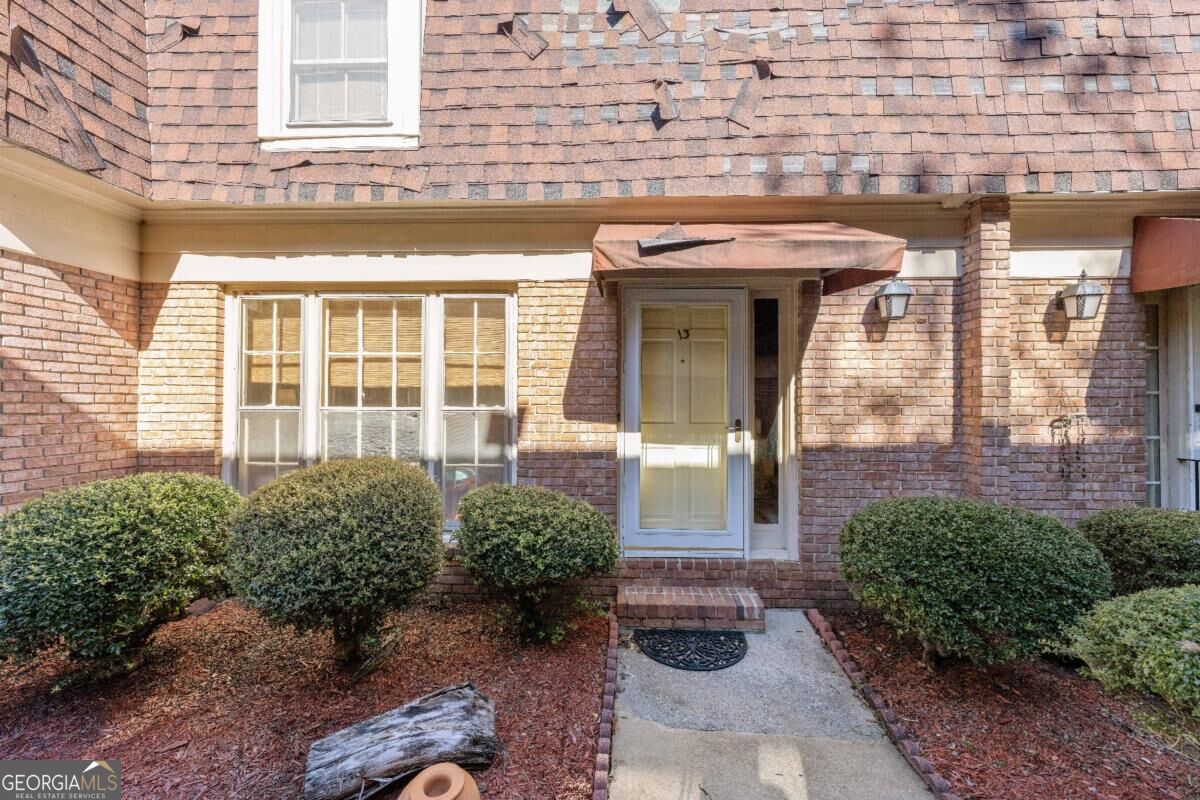 1255 Cedar Avenue # 13 Property Photo 1