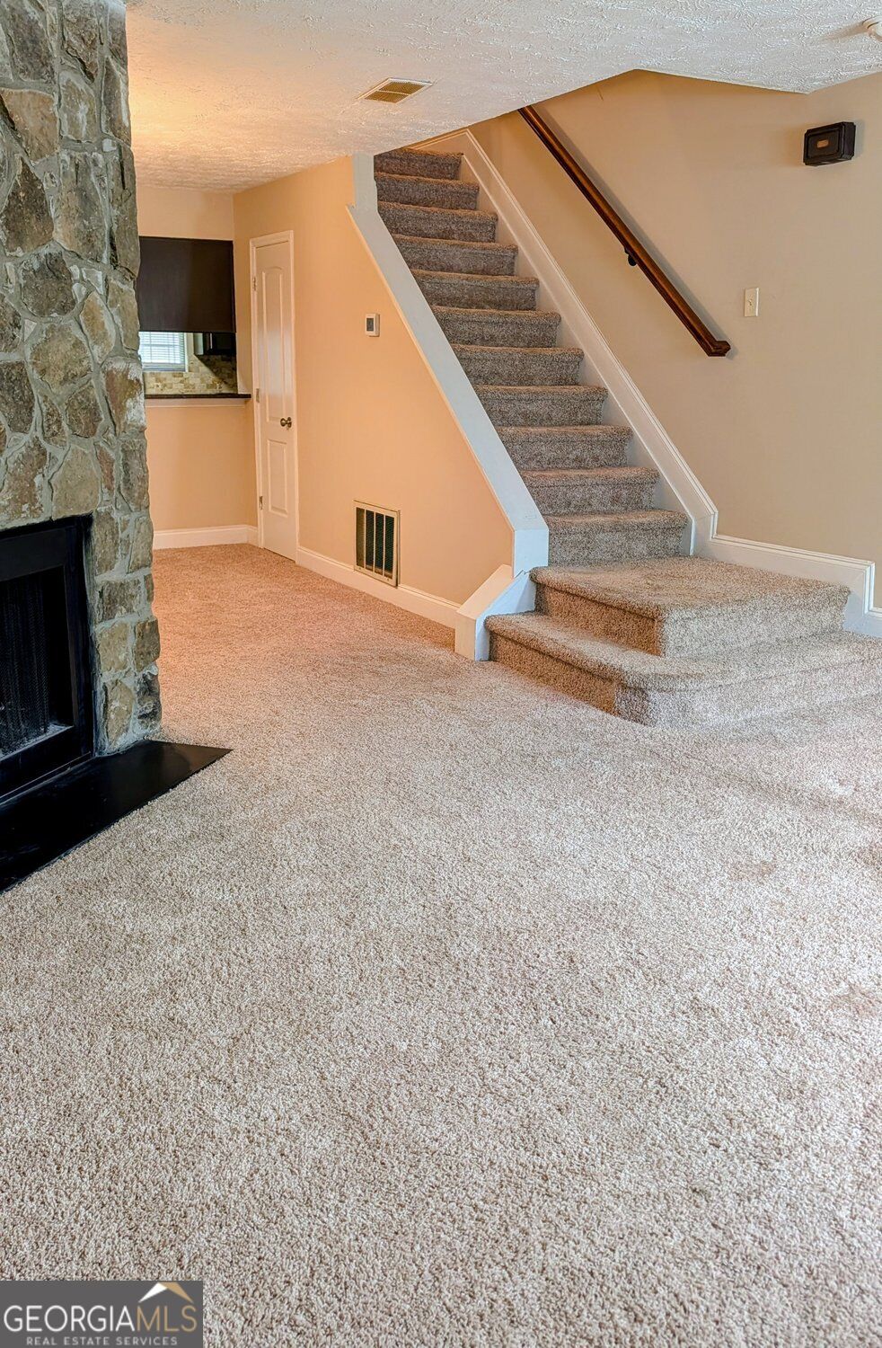 6662 Ramgates Way Nw Property Photo 4