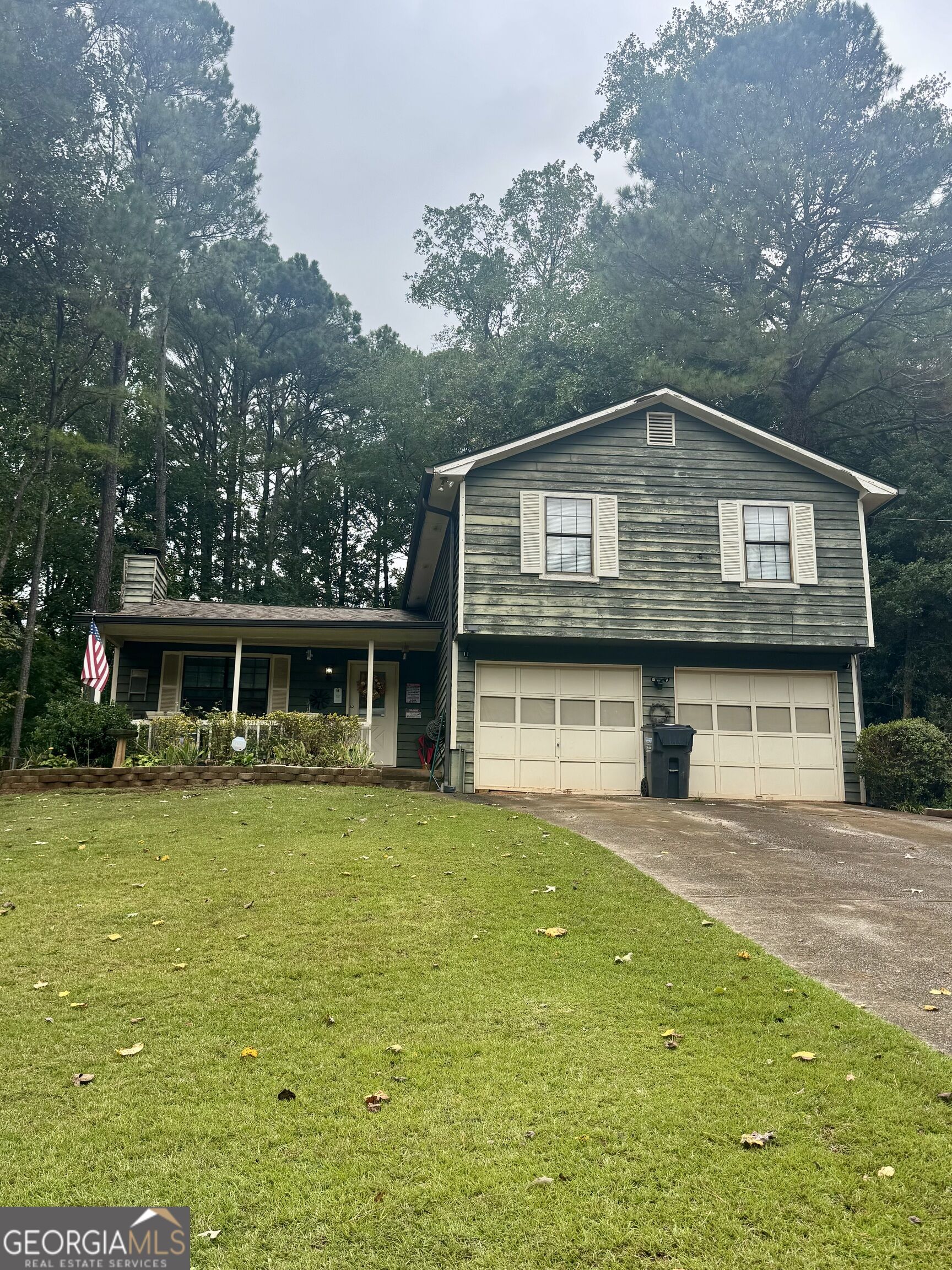 2754 Varlet Court Property Photo 2