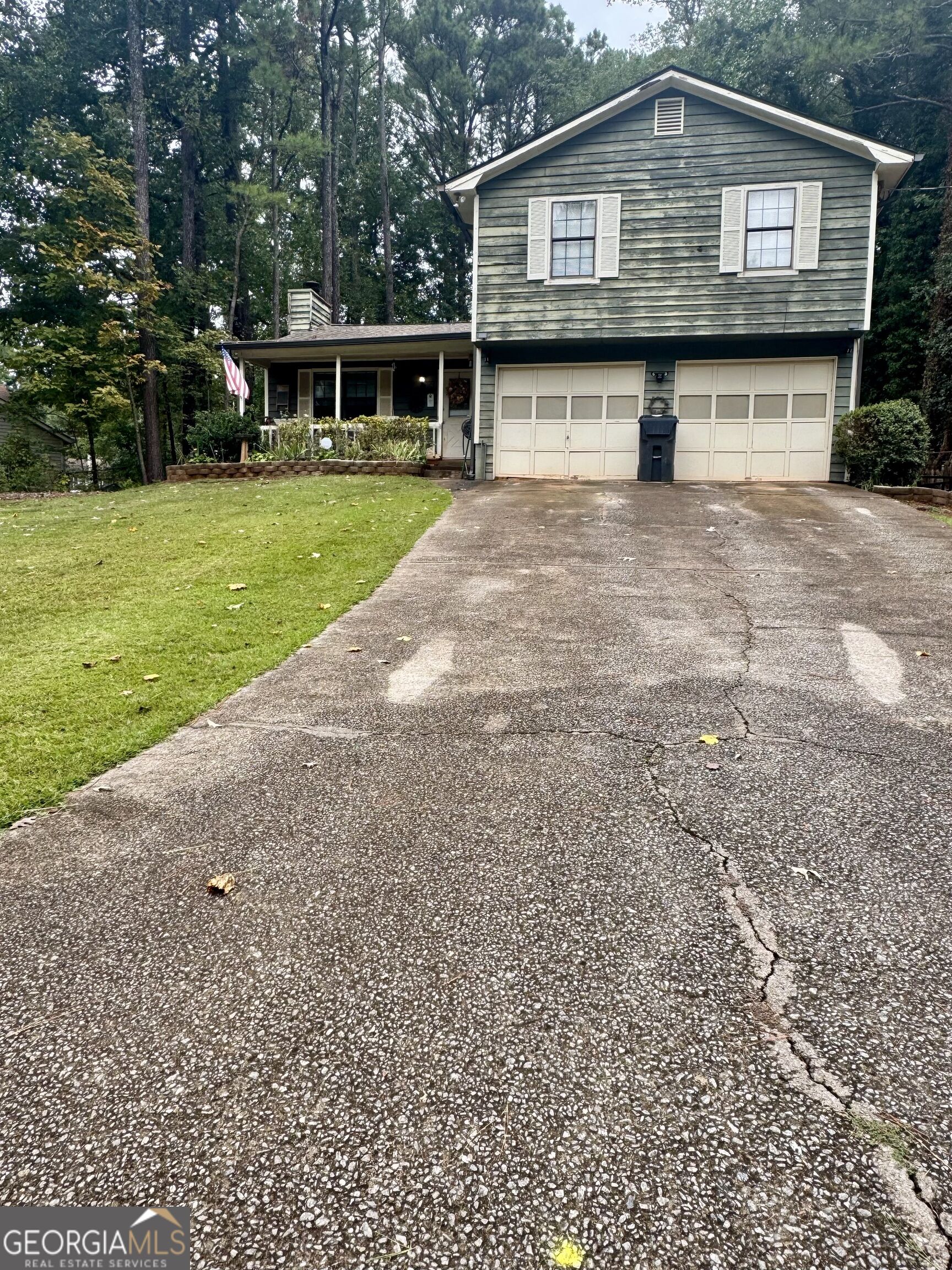 2754 Varlet Court Property Photo 3