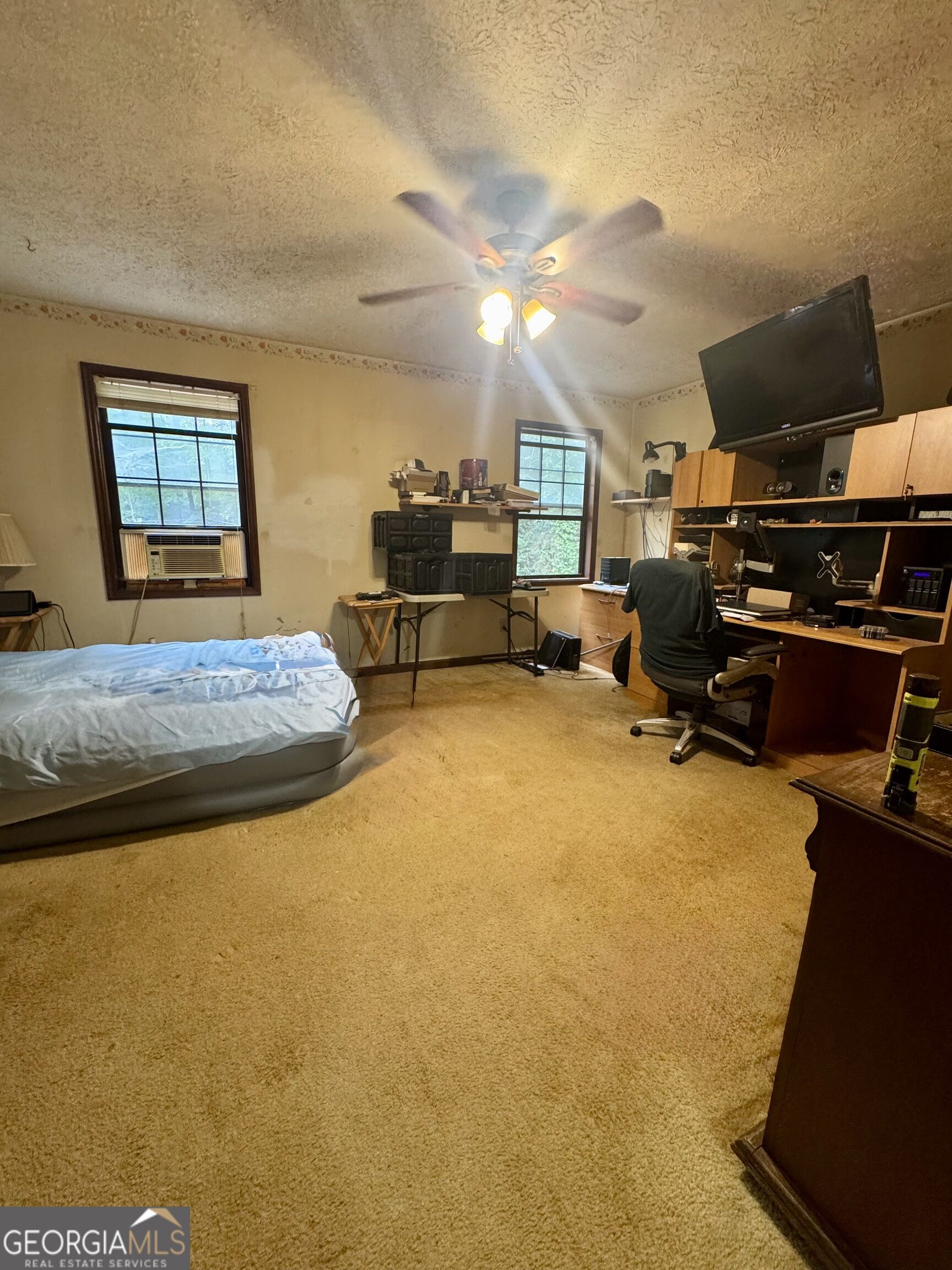 2754 Varlet Court Property Photo 11