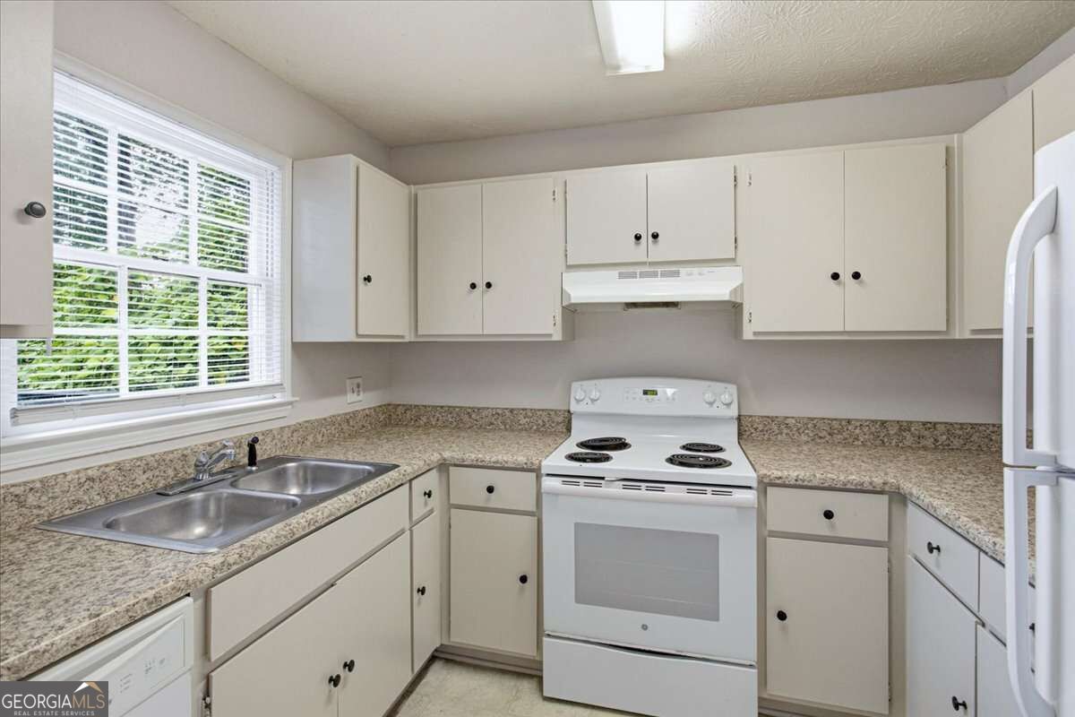 1337 Sweet Pine Drive Property Photo 10