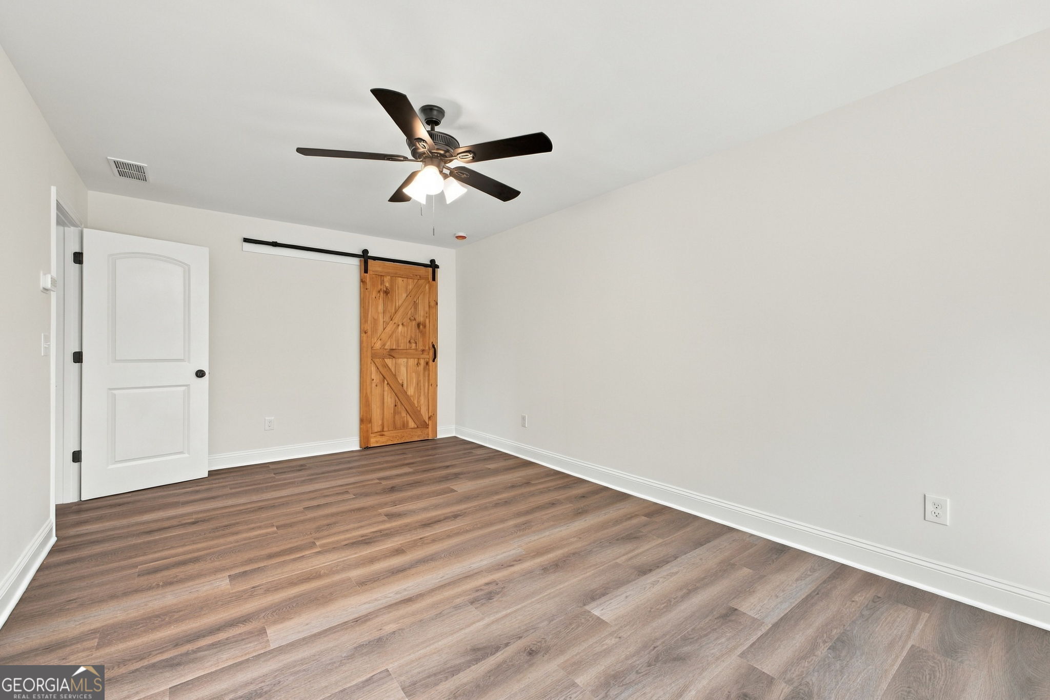 27 Pullman Property Photo 31