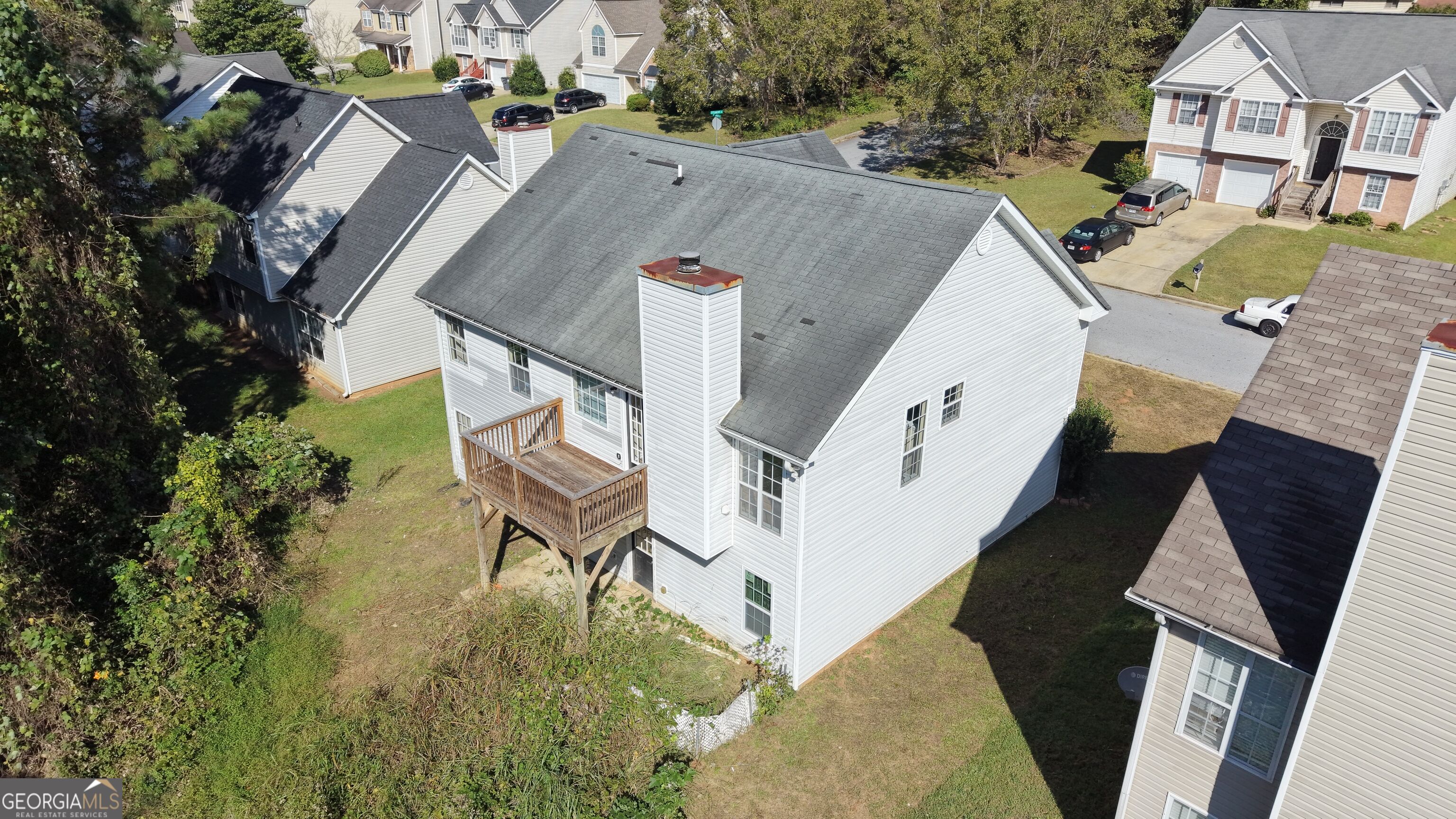 626 Sycamore Drive Property Photo 4