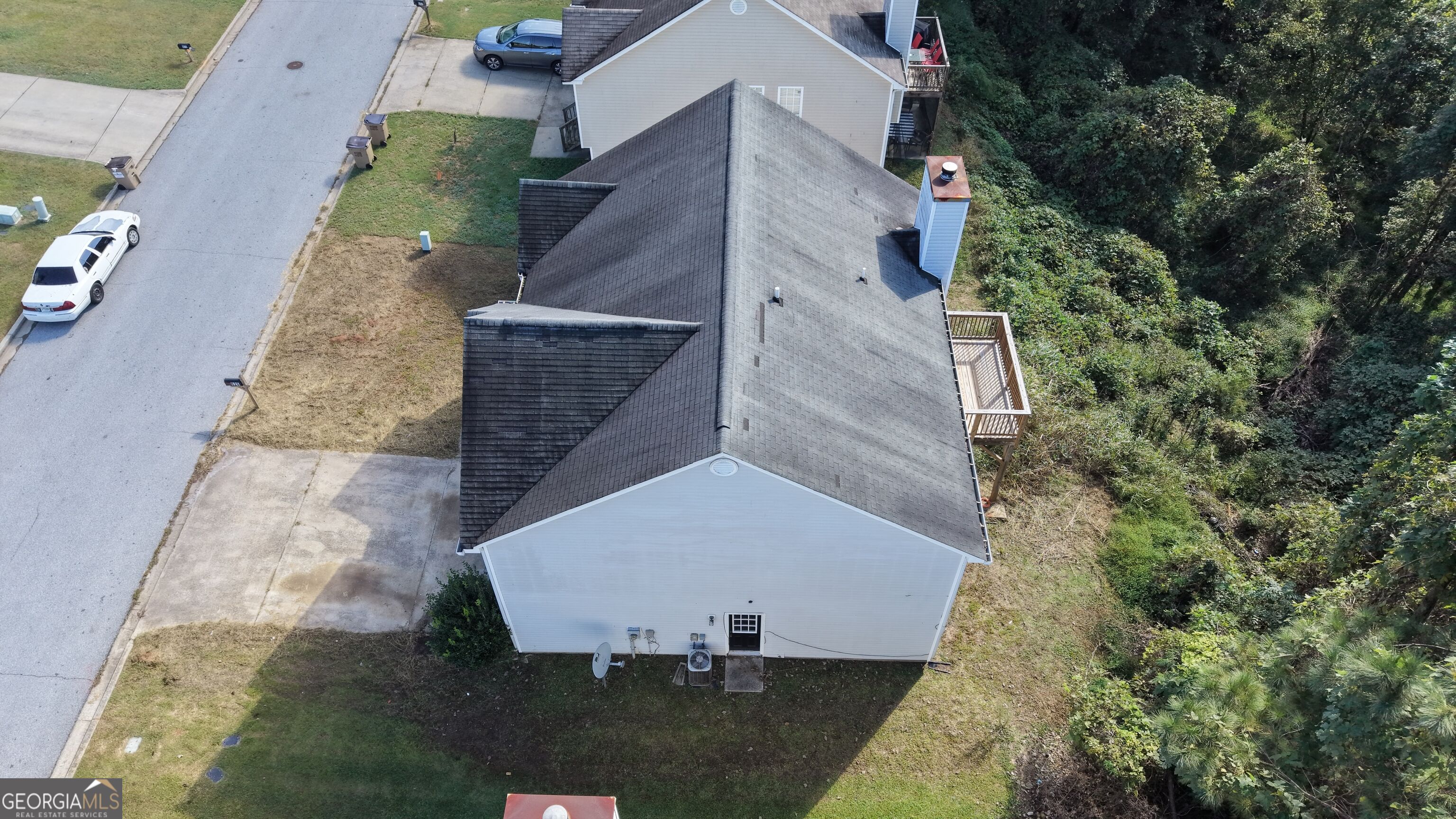 626 Sycamore Drive Property Photo 5