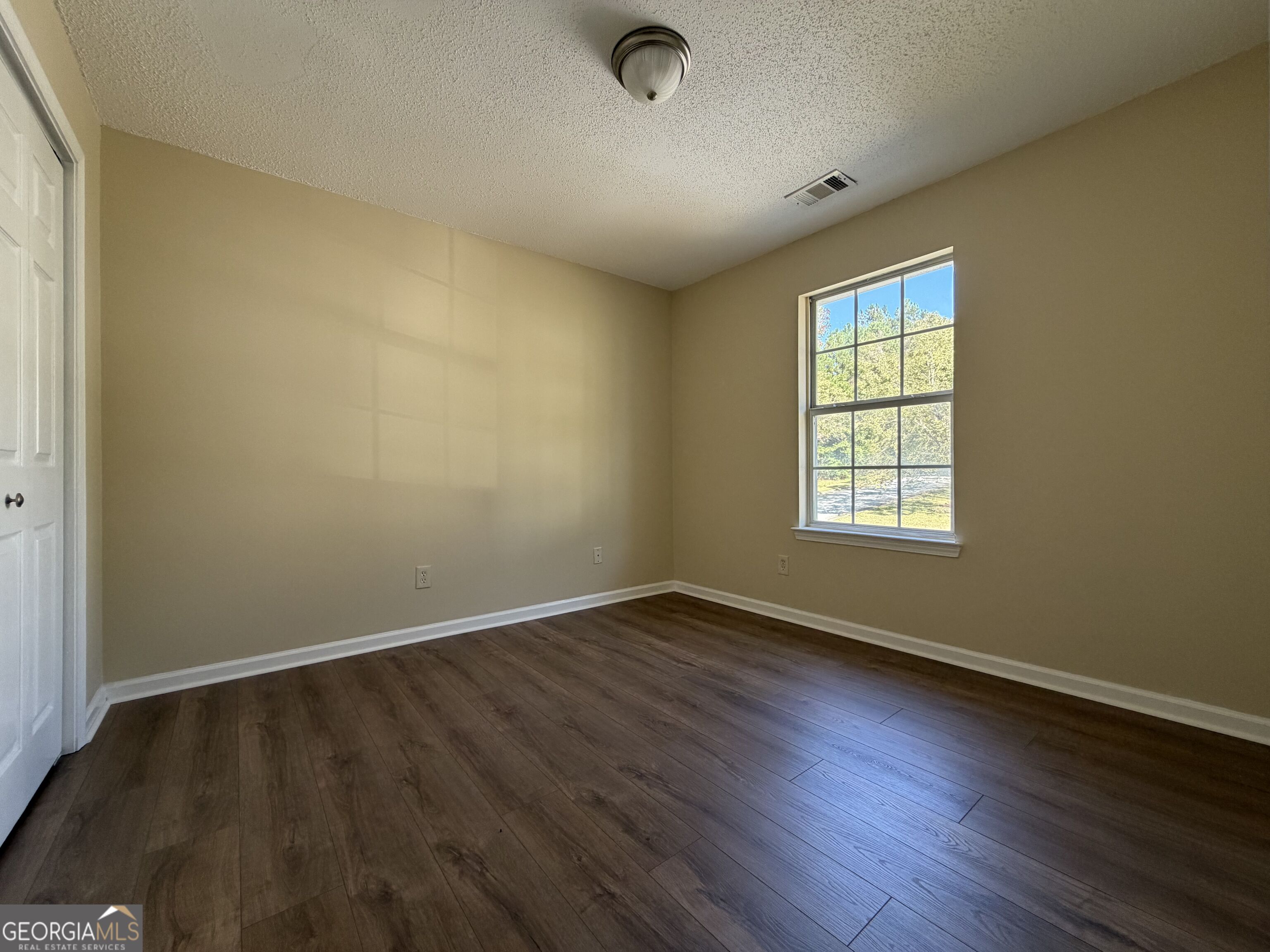 626 Sycamore Drive Property Photo 19