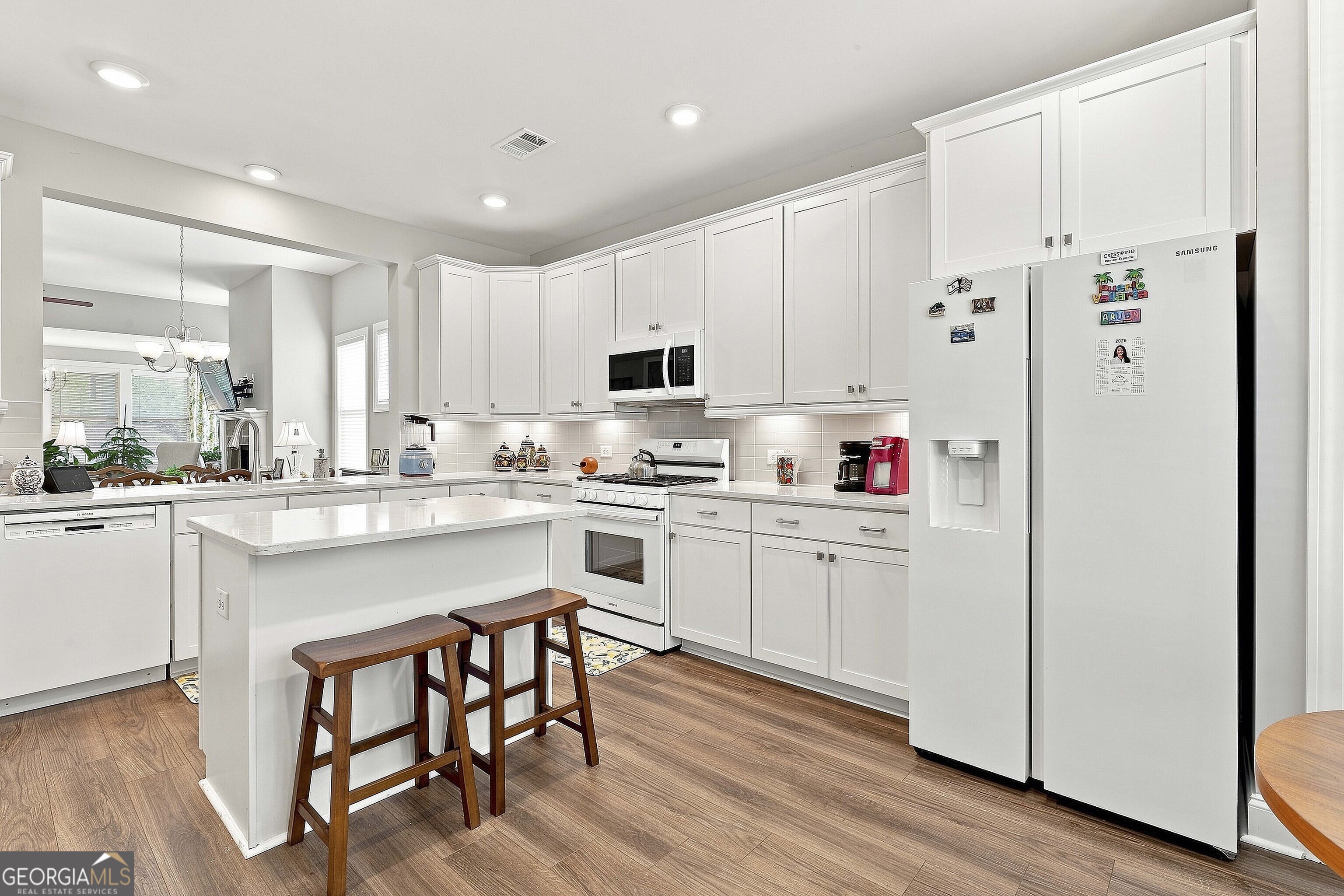 200 Sweetbay Court Property Photo 6