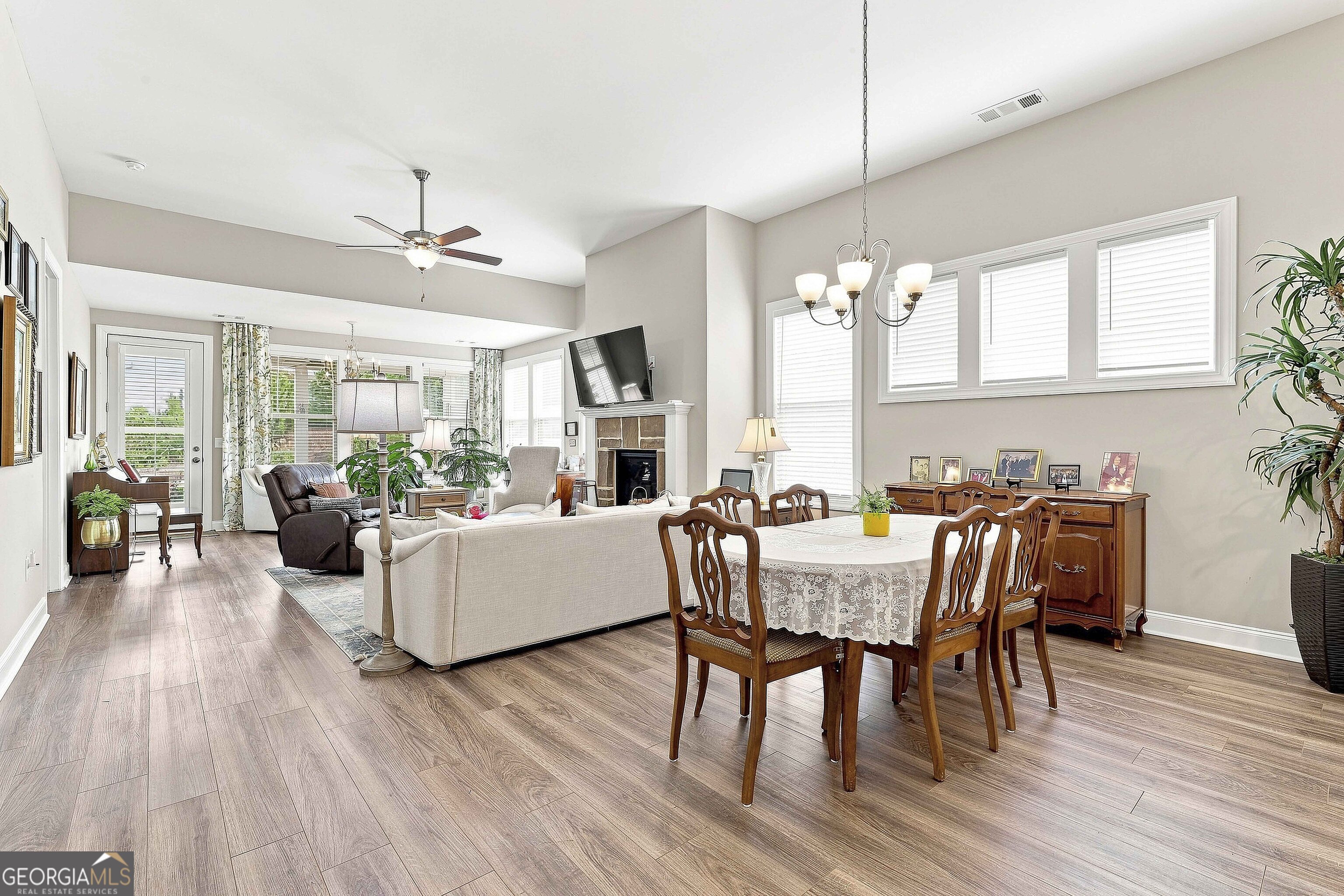 200 Sweetbay Court Property Photo 11