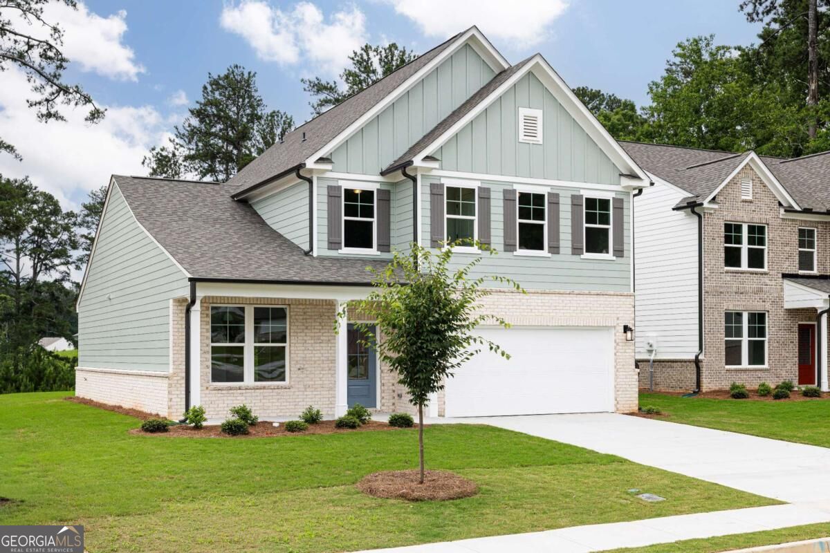 641 Jasmine Woods Drive Property Photo 3