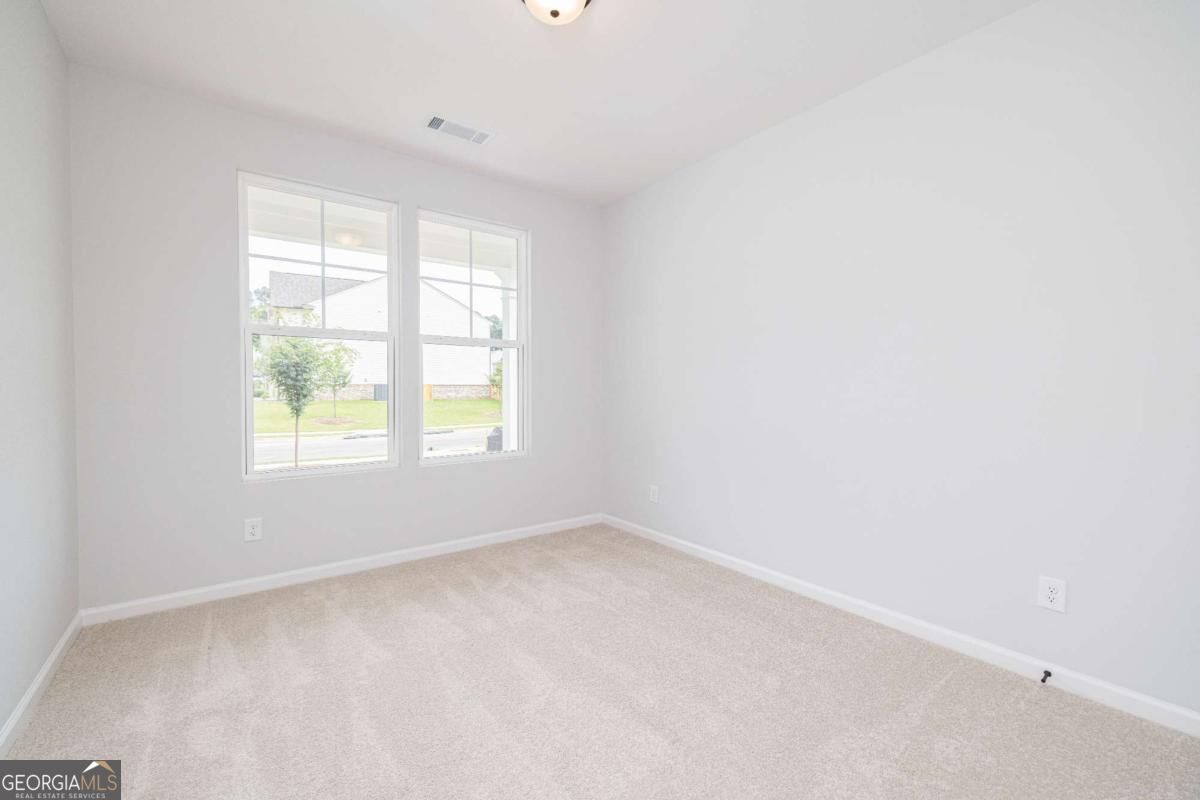 641 Jasmine Woods Drive Property Photo 8