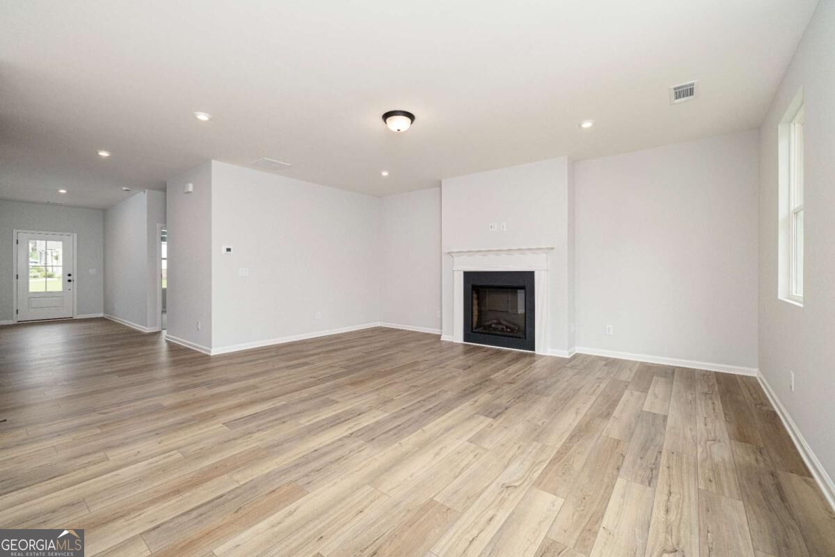 641 Jasmine Woods Drive Property Photo 13