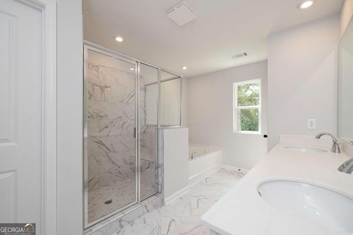 641 Jasmine Woods Drive Property Photo 26